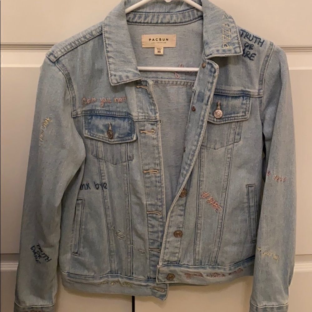 Pacsun embroidered denim jacket xs